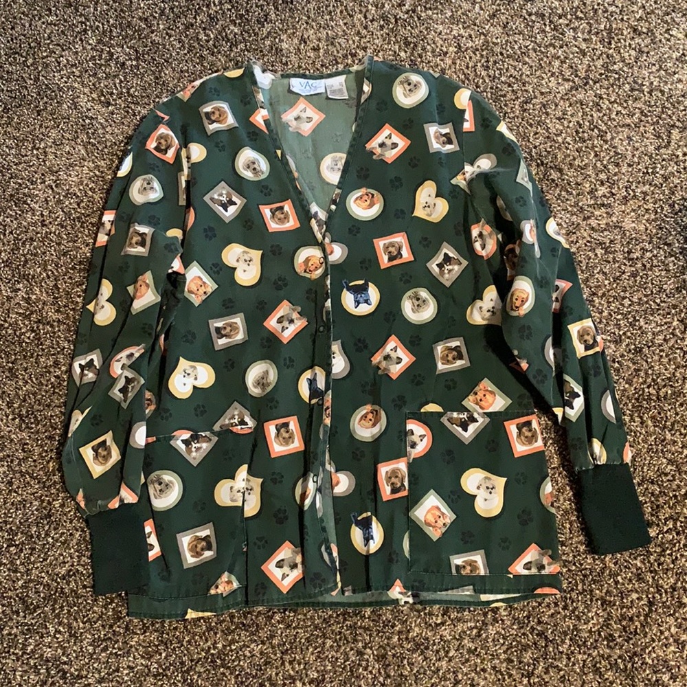 Women’s long leave button up scrub top